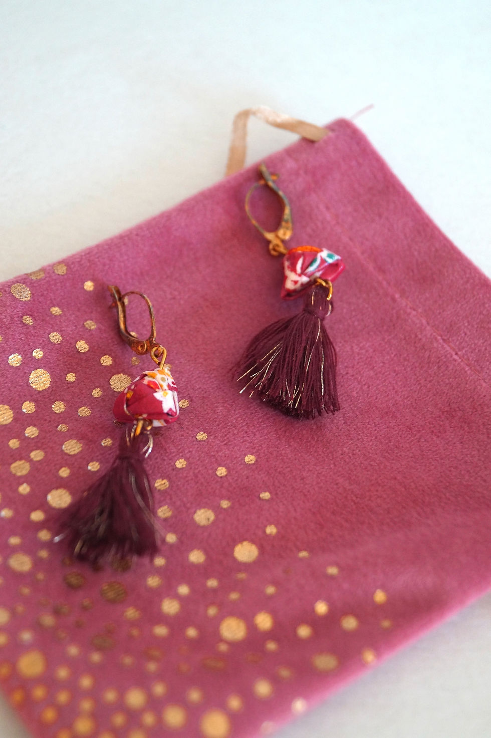 Miniature : Boucles d'oreilles origami papier japonais rouge triangle
