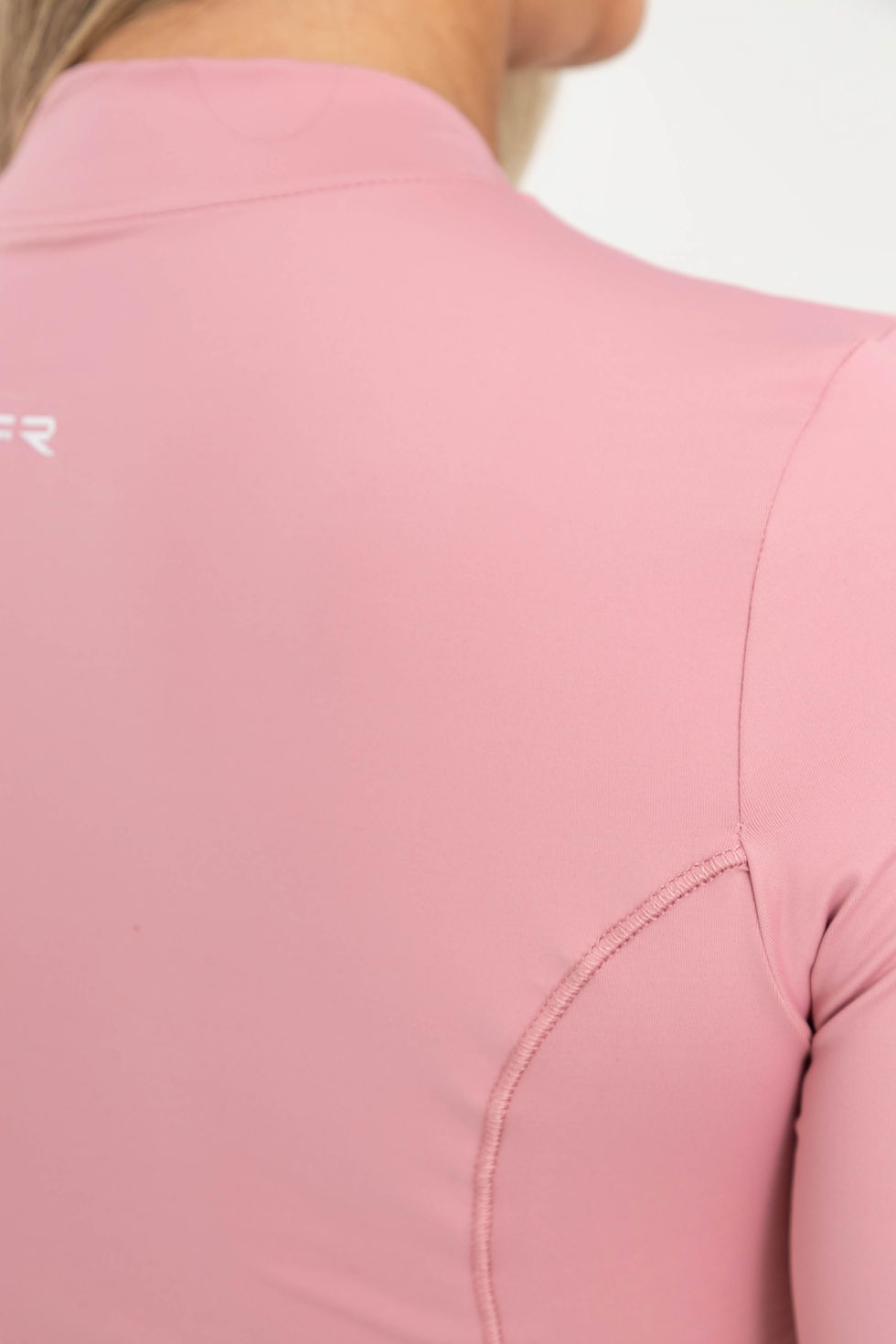 Thumbnail: CHAQUETA CROPPED LA ROSA CLASSY FIBER