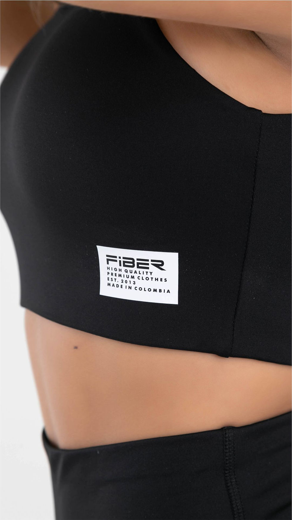 Miniatura: TOP MANGA SISA TURTLE NEGRO ESSENTIALS FIBER