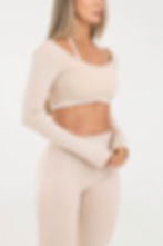 TOP MANGA LARGA SLEEK BEIGE CLASSY FIBER