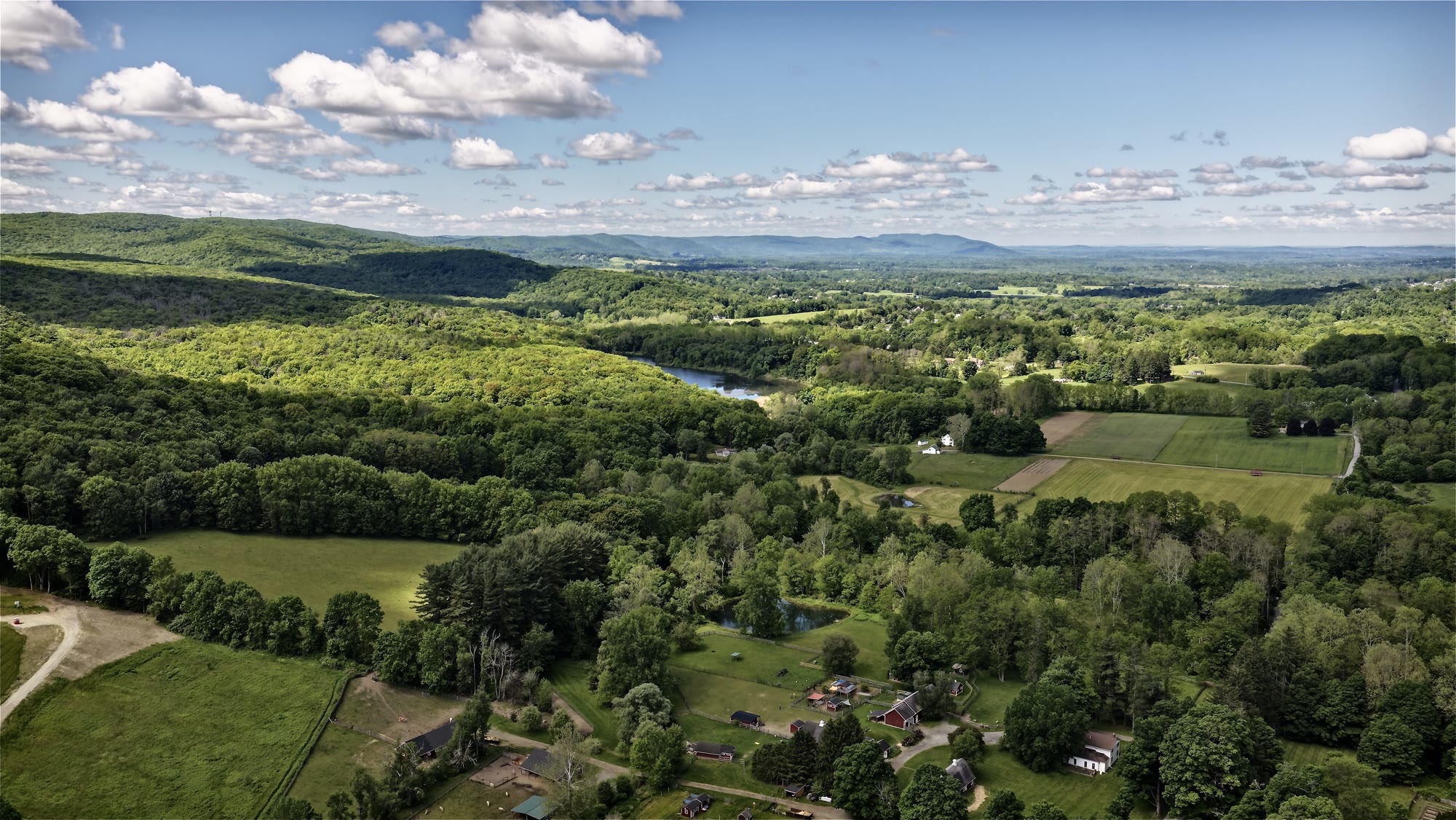 Valley aerial