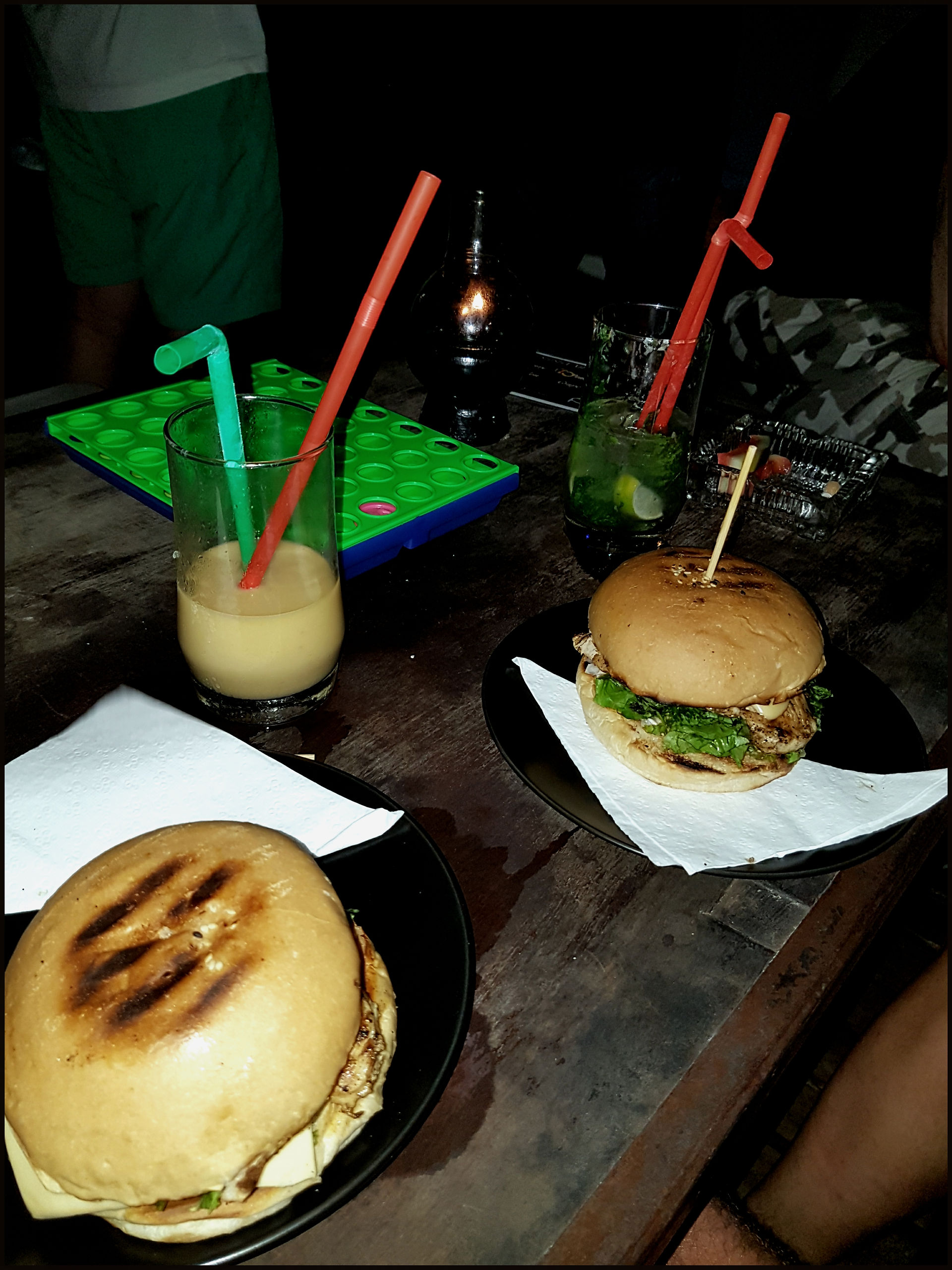 journeys & scorpions | travelblog | Thailand-Phi Phi Island | Carlito´s Bar