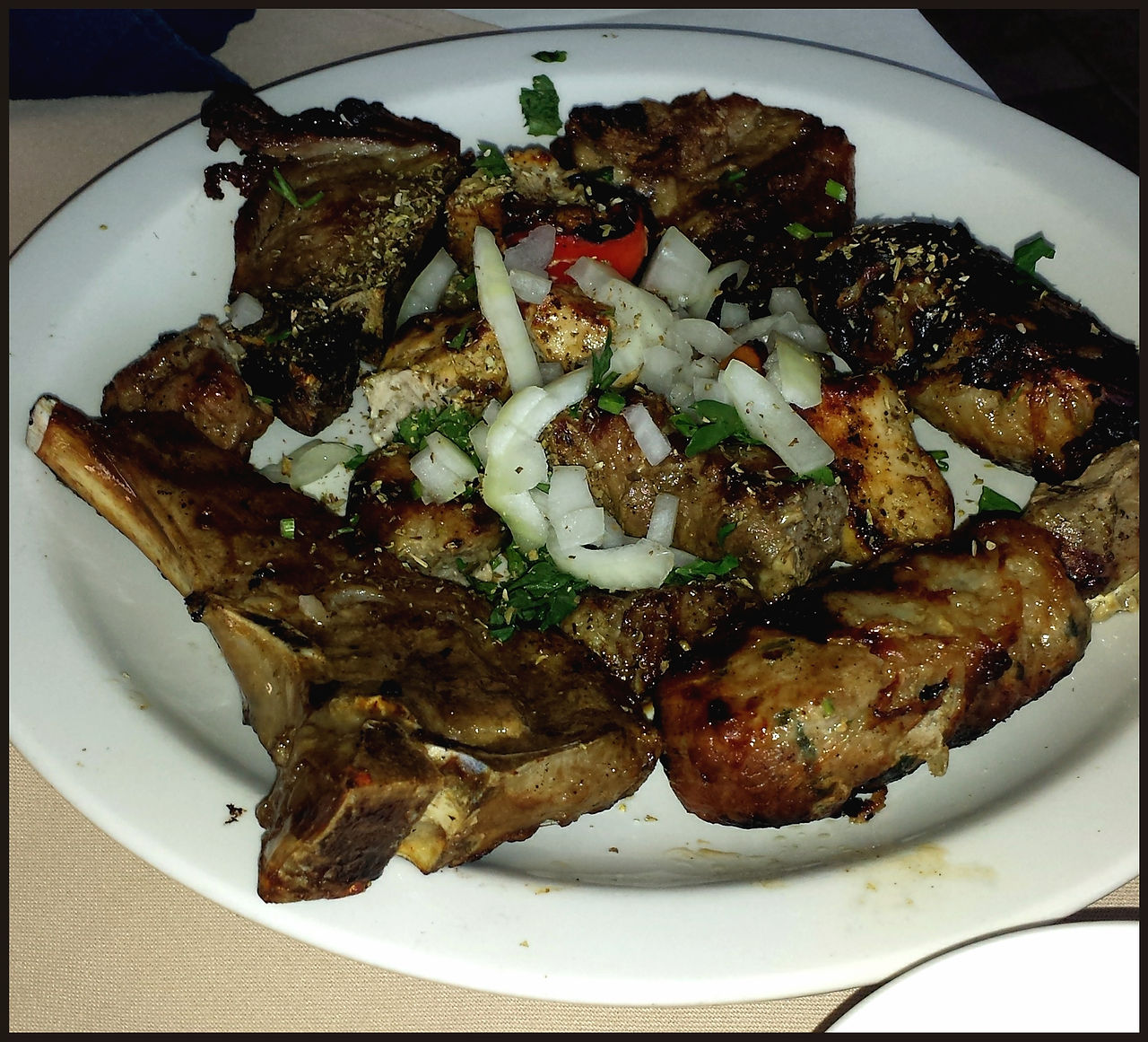 journeys & scorpions | travelblog | Cyprus | Pafos | Restaurant Tavern Pentaras | Meze