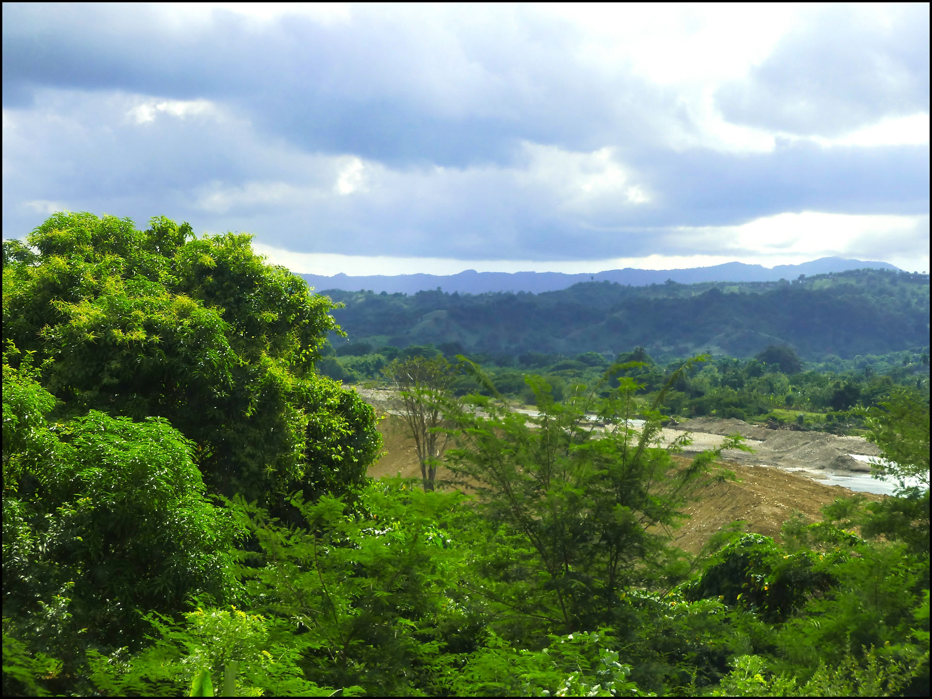 journeys and scorpions travelblog | Dominican Republic | Busride to 27 Waterfalls, Puerto Plata