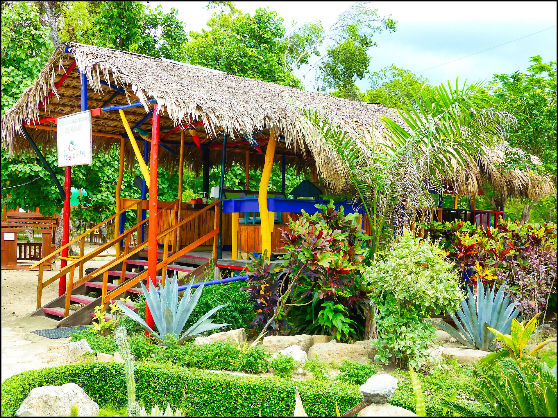 journeys and scorpions travelblog | Dominican Republic |  Paradise Island Beach Resort, Punta Rucia