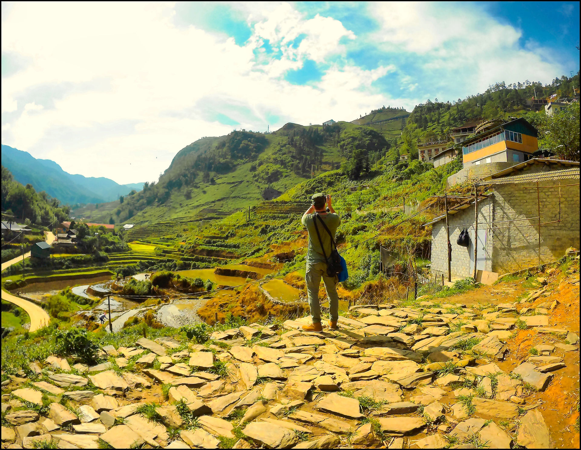journeys and scorpions-travelblog | Vietnam, Sapa, Nha Hang Sapa, Cat cat amazing view Restaurant-Khu Du Lịch Cát Cát
