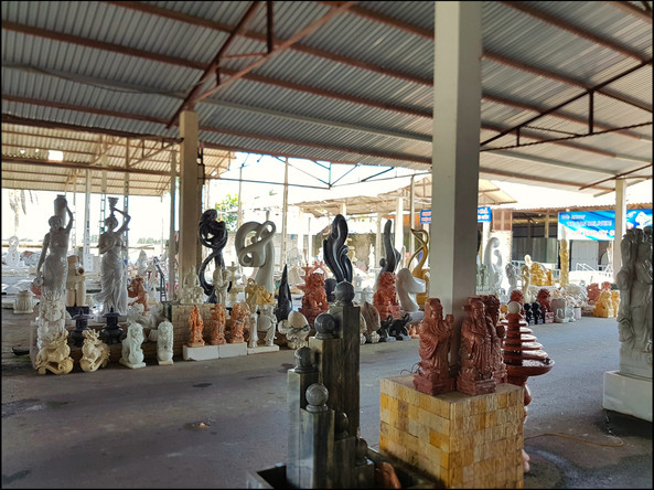 journeys and scorpions travelblog | Vietnam, Halong Bay, Chan Tien My Souvenir Marketjourneys and scorpions travelblog | Vietnam, Halong Bay, Chan Thien My Souvenir Market