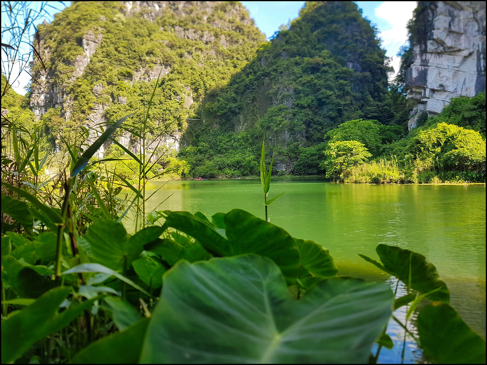journeys and scorpions travelblog  | Vietnam-Ninh Binh, Trang An Boattour
