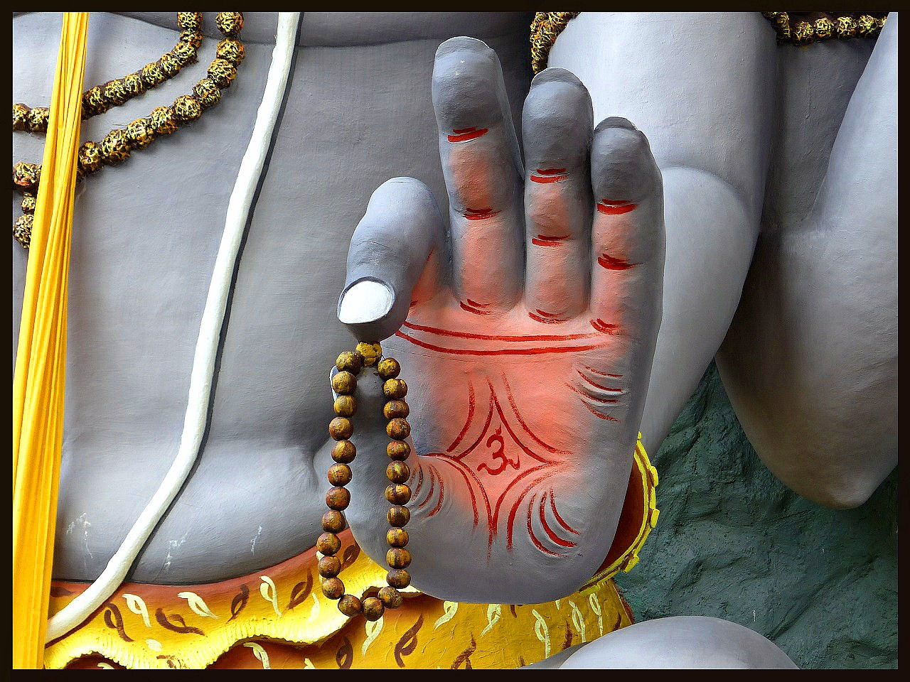 journeys & scorpions | travelblog | Sri Lanka | Hindu Temple