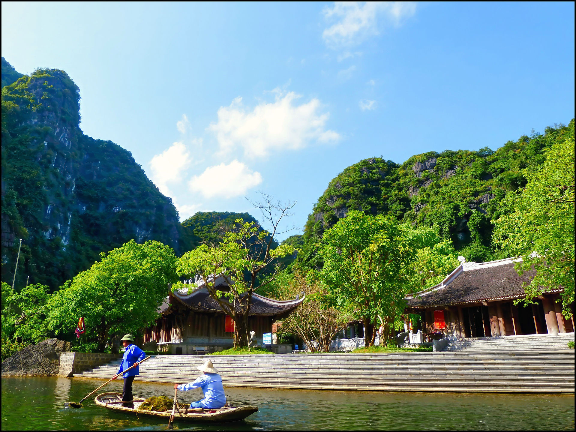 journeys and scorpions travelblog  | Vietnam-Ninh Binh, Trang An Boattour