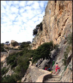 journeys & scorpions | travelblog | Spain-Mallorca | Serra de Tramuntana | Castell d´ Alarò