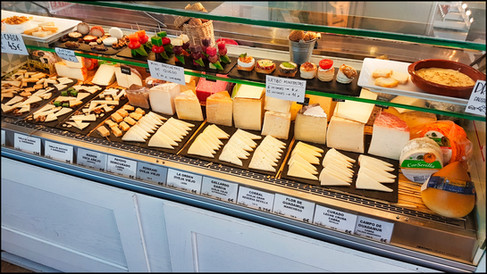 journeys and scorpions travelblog | Spain, Andalusia | Sevilla, Mercado Lonja del Barranco