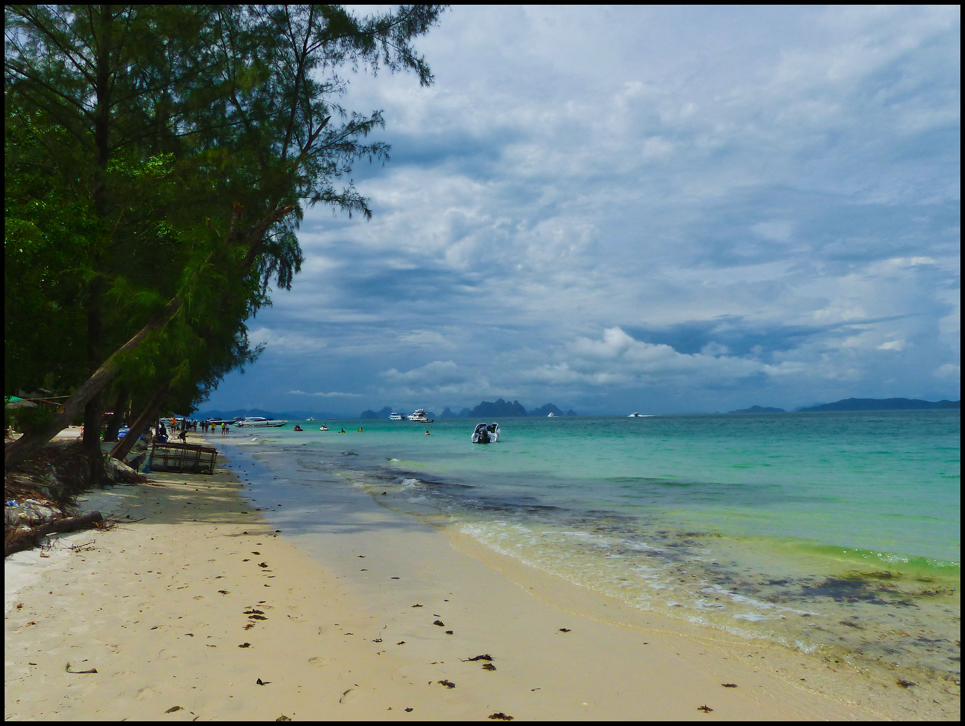 journeys & scorpions | travelblog | Thailand-Phuket | Ko Naka Yai