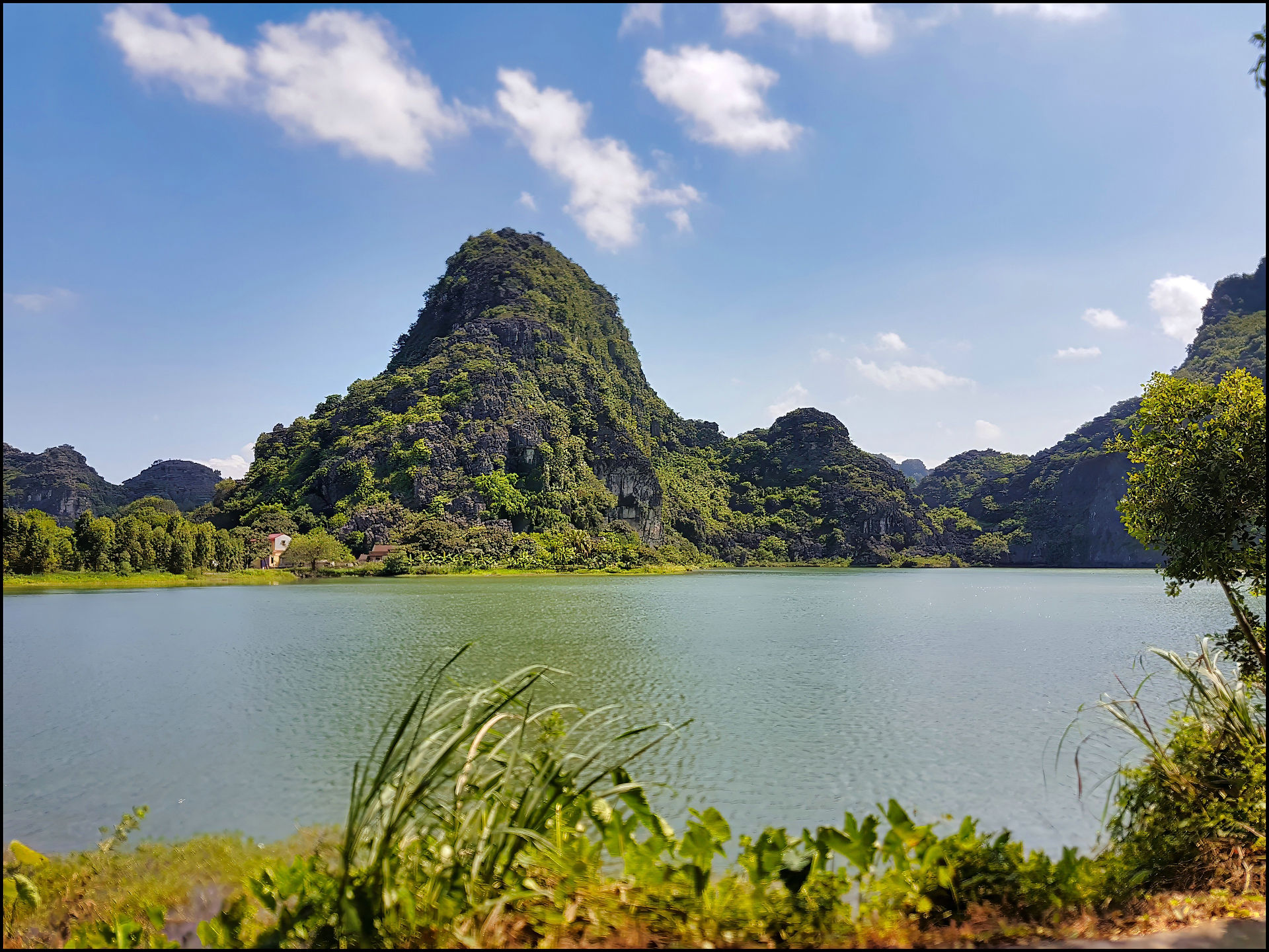 journeys and scorpions travelblog  | Vietnam-Ninh Binh, Trang An