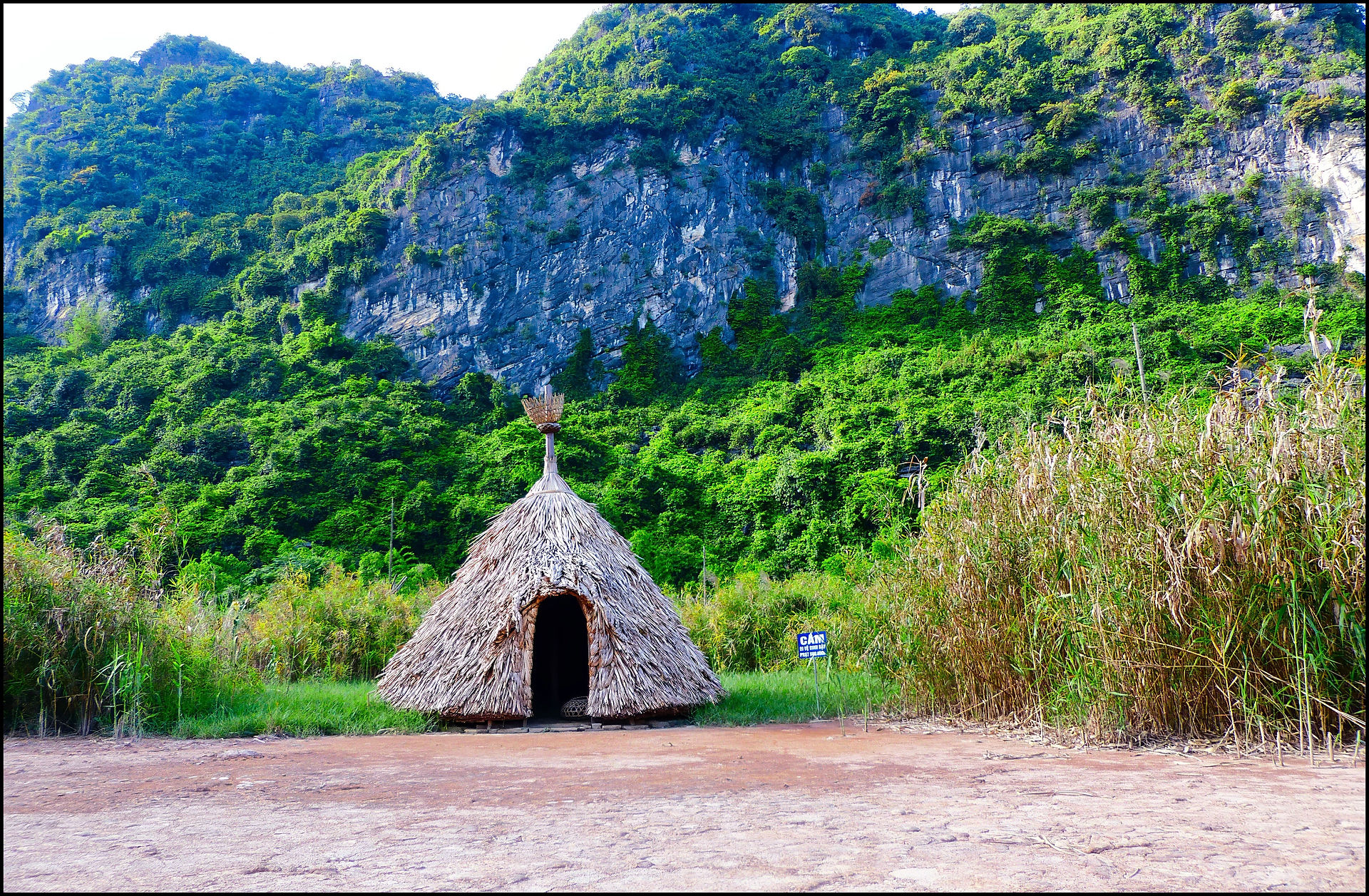 journeys and scorpions travelblog  | Vietnam-Ninh Binh, Trang An Boattour, Kong Skull Island Moviespot