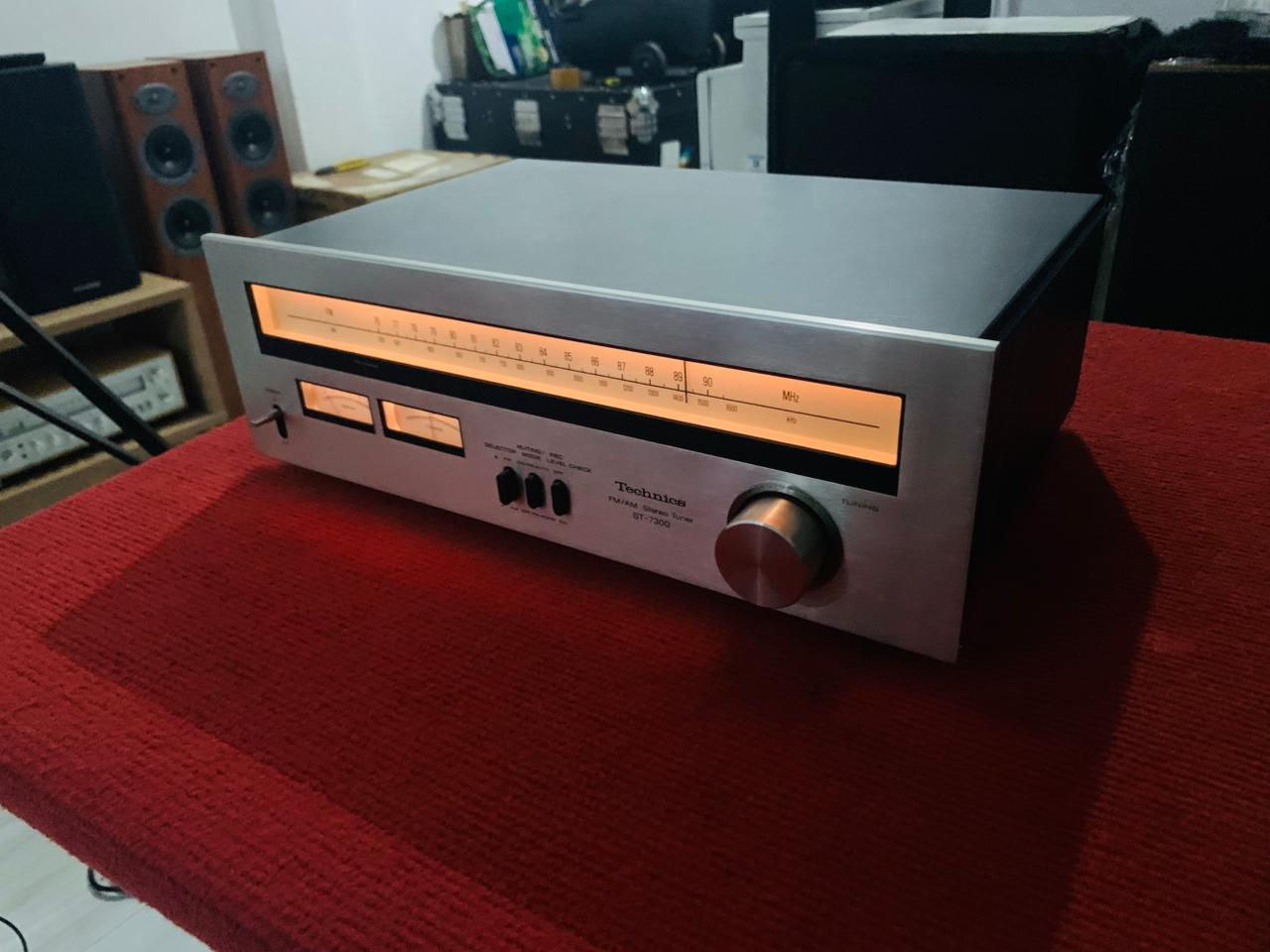 Technics FM/AM Radio tuner ST-7300