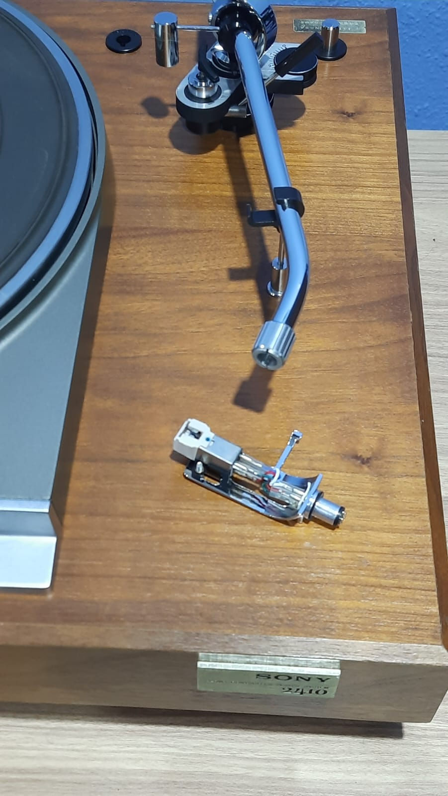 Thumbnail: Sony PS-2410 vintage servo controlled Manual turntable