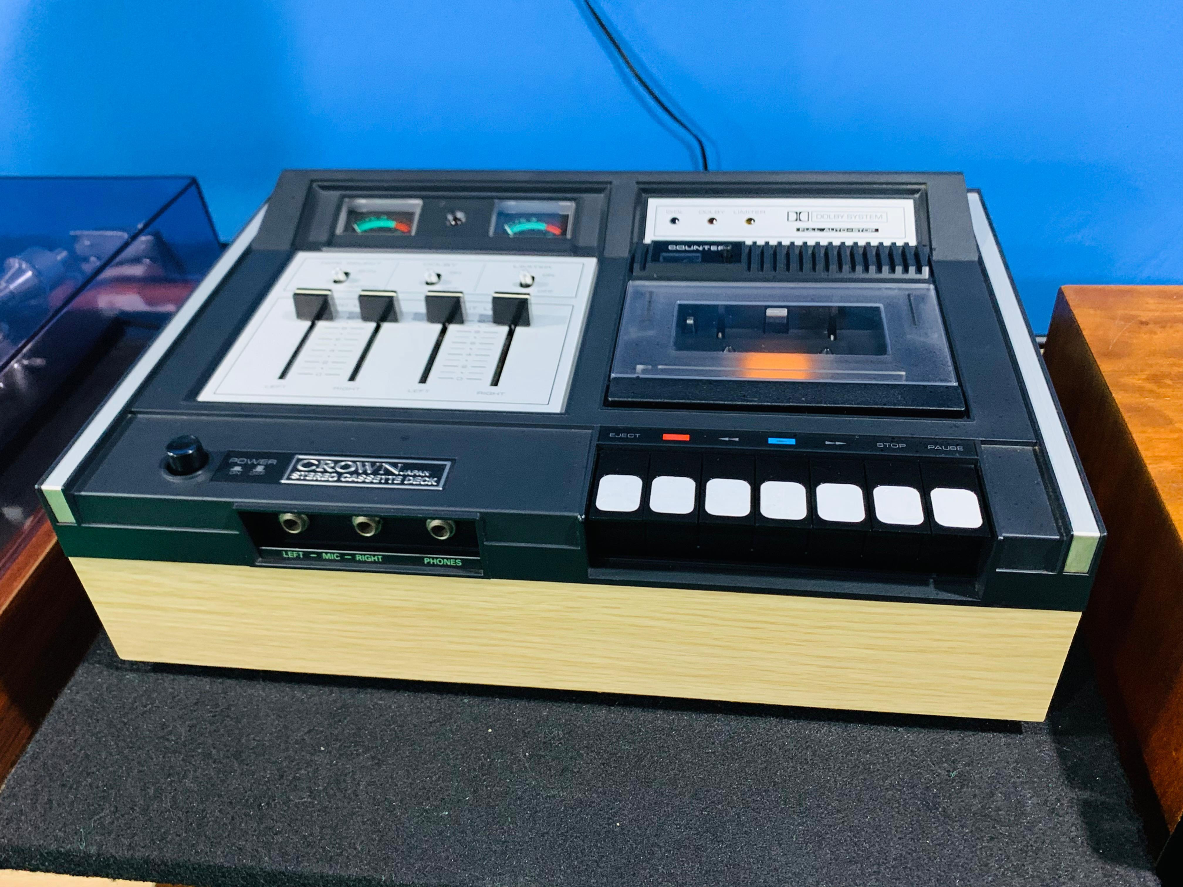 Crown CTD-1500 desktop cassette tape recorder