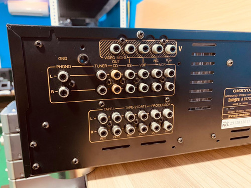 Onkyo Bi-MOS Integra A-817XG high fidelity audio power amplifier