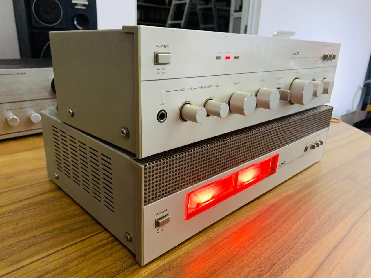 Hitachi LO-D MosFet power/Pre amplifier combination HMA/HCA
