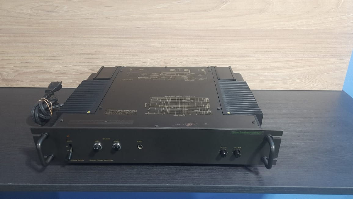 Technics SU-9060- vintage audio power amplifier