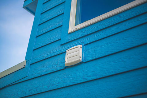 Cavin tiny home by Movable Roots with LP LapSiding.