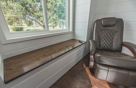 Storage bench close