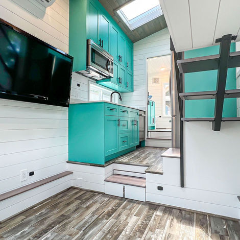 Tiny Home on Wheels by Movable Roots