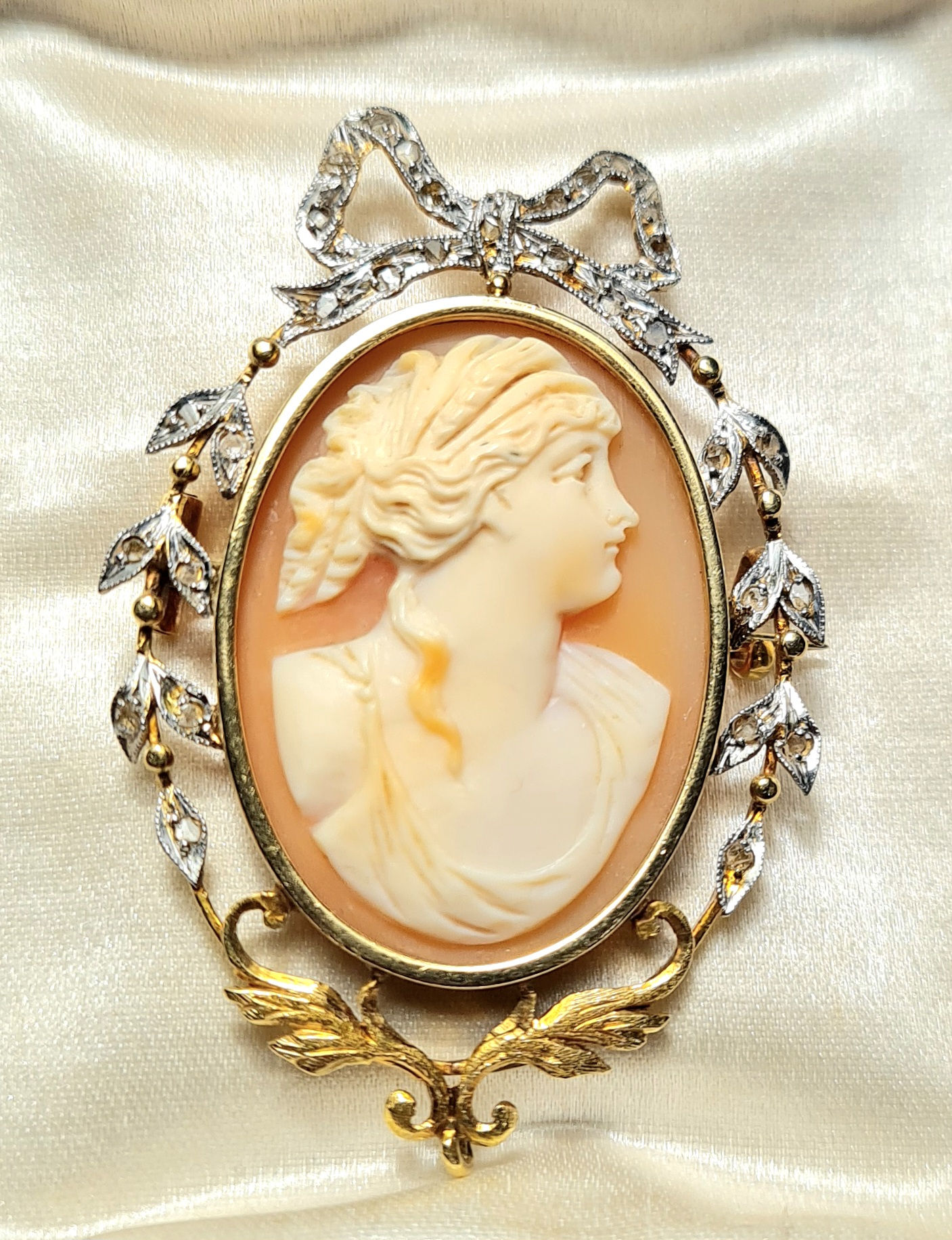 Victorian French 18ct & Rose Diamond Mounted Carved Shell Cameo Brooch