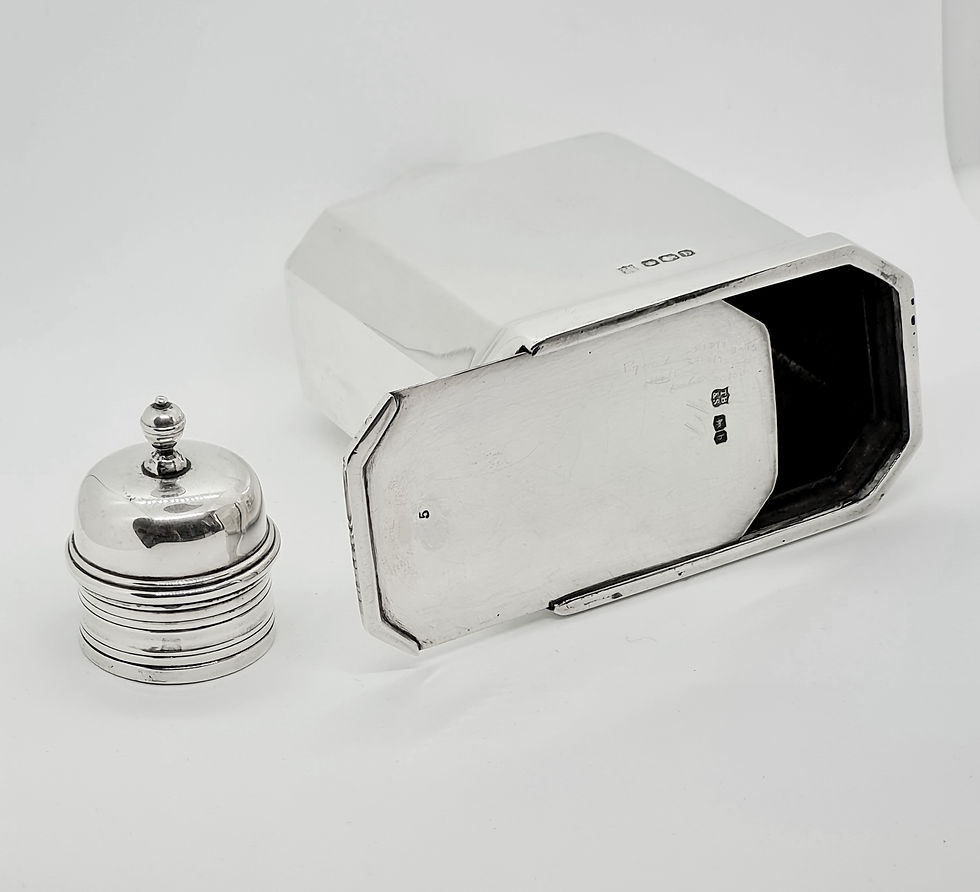 Thumbnail: Fine Silver Queen Anne Style Tea Caddy By Thomas Bradberry Sheffield 1919