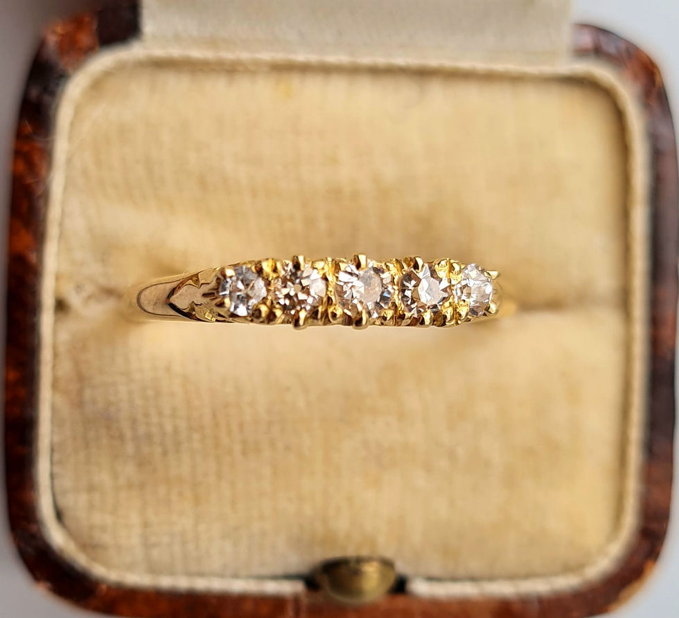 Thumbnail: Antique 18ct Gold 0.45ct Old Cut Diamond  5 Stone Ring 1916