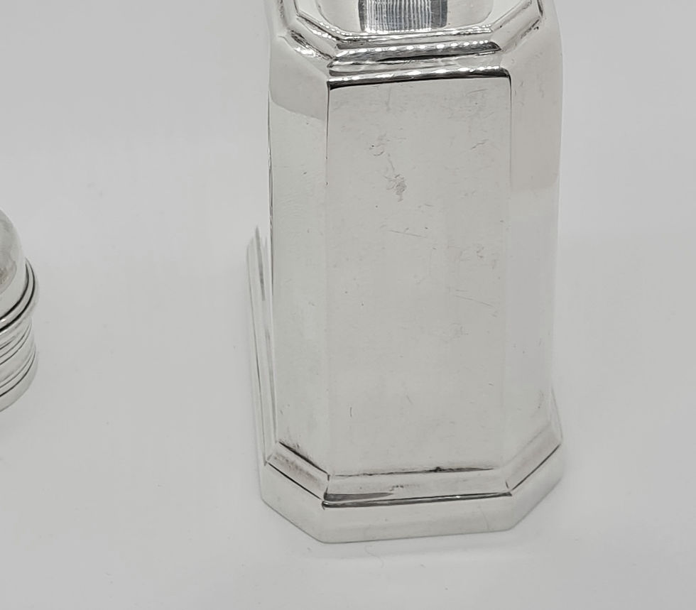 Thumbnail: Fine Silver Queen Anne Style Tea Caddy By Thomas Bradberry Sheffield 1919