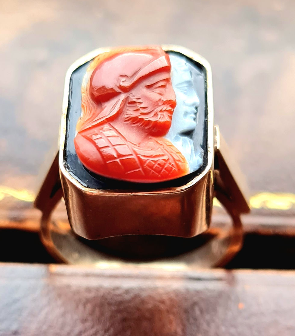 Thumbnail: Victorian 15ct Gold Hardstone Double Cameo Soldier Head Ring Solid Heavy Unique