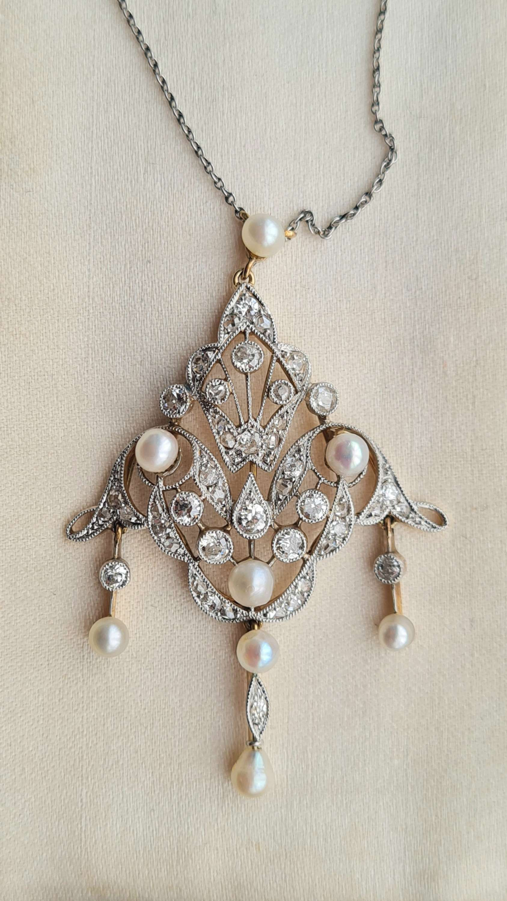  Edwardian Platinum 0.80ct Diamond Pearl Necklace C.1910  White Sparkly Diamonds