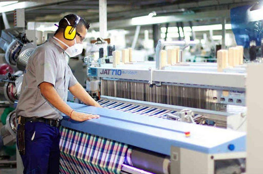 Brutal caída de la industria textil y calzado