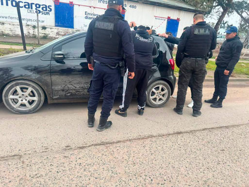 Tres sospechosos fueron demorados tras un intento de robo de vehículos