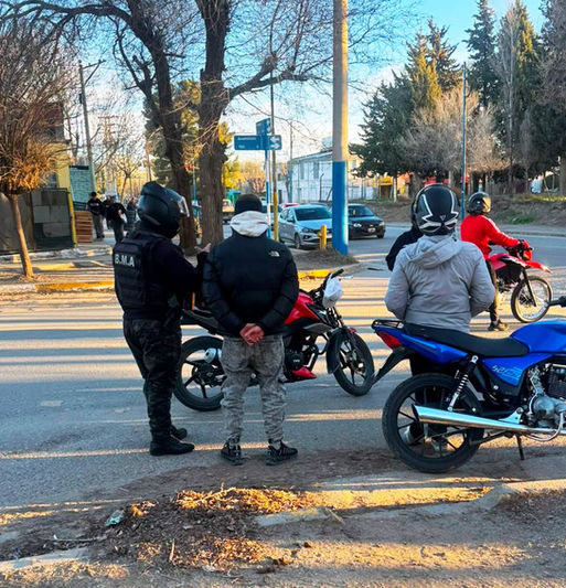 Un menor circulaba en una moto robada