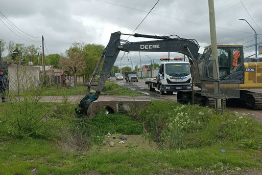 Avanzan los trabajos de mantenimiento del desagüe de la calle Villegas