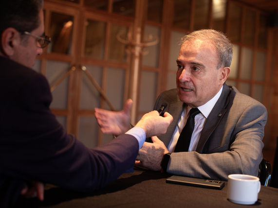 "El respeto: hacia un nuevo mapa vertical de la política"