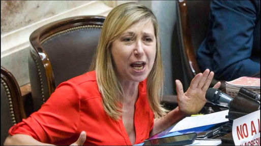 Duras críticas de la oposición a Milei por sus anuncios en la Cadena Nacional