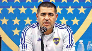 Movilización contra Román Riquelme tras otra dolorosa eliminación de Boca