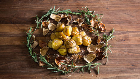 ROASTED CHESTNUTS ON AN OPEN FIRE
