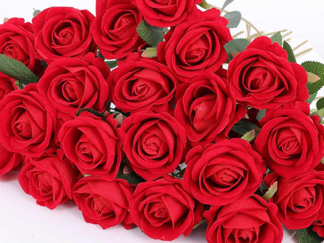 Valentine’s Date Planning Inspo: 10 Stunning Decor Ideas for the Perfect Evening In