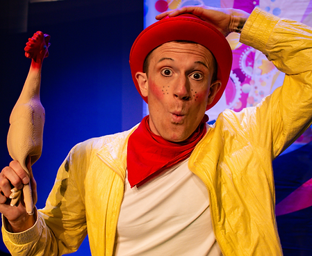 Dan Whitley (Comedy Headshot).png