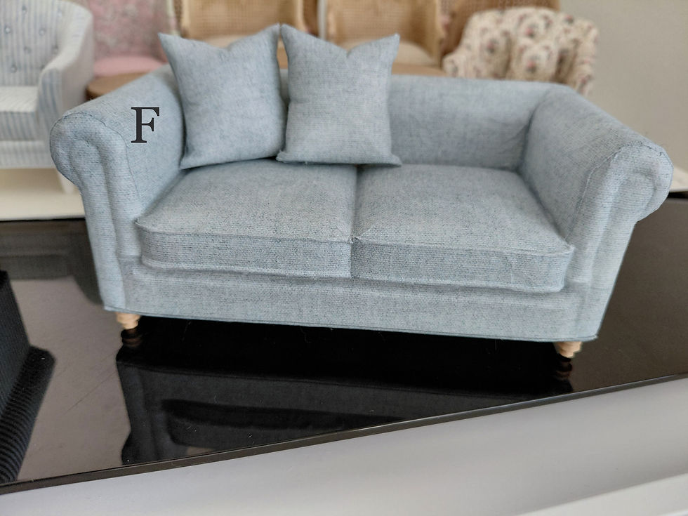 Thumbnail: Traditional sofa