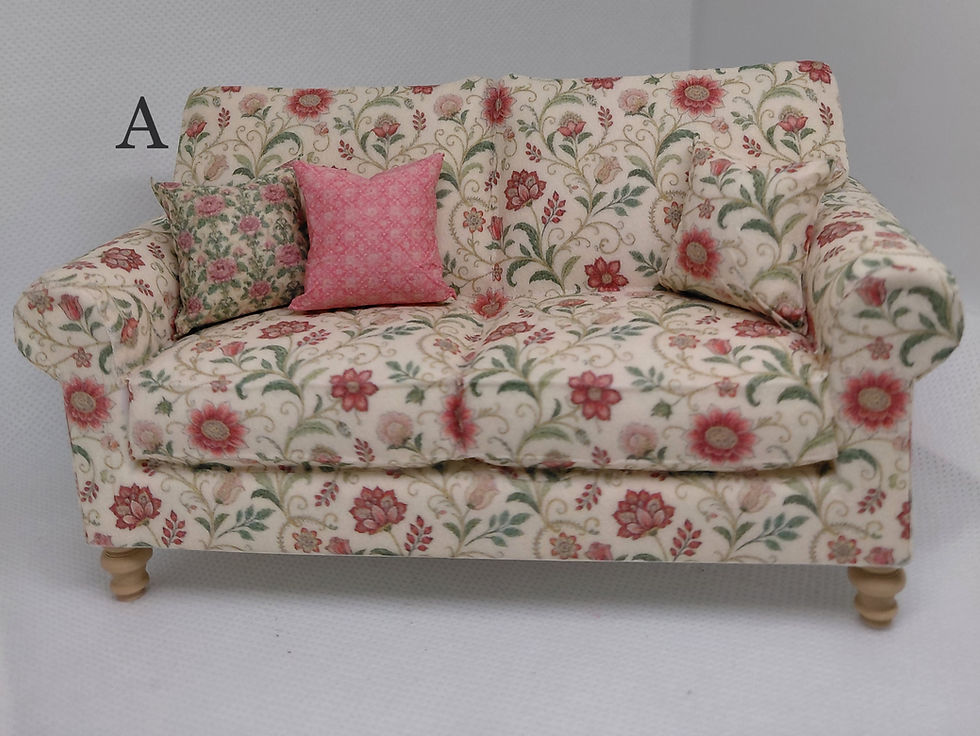 Thumbnail: Traditional sofa