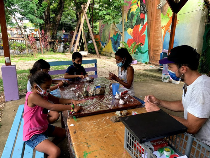 Magnifique! Sharing the gift of art with our families