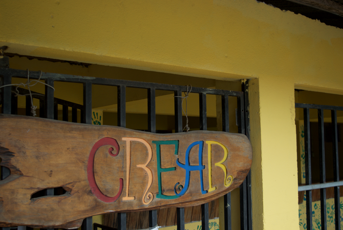 Fixing up the Salon Comunal, aka the New Casa CREAR