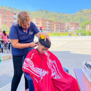 Amor, gaitas y servicio a la comunidad Cacique Tiuna