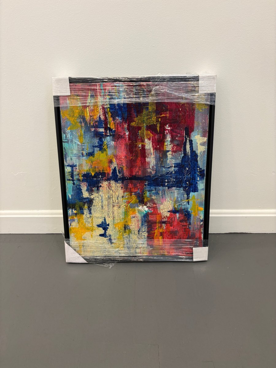Lejos de la ciudad, framed and wrapped